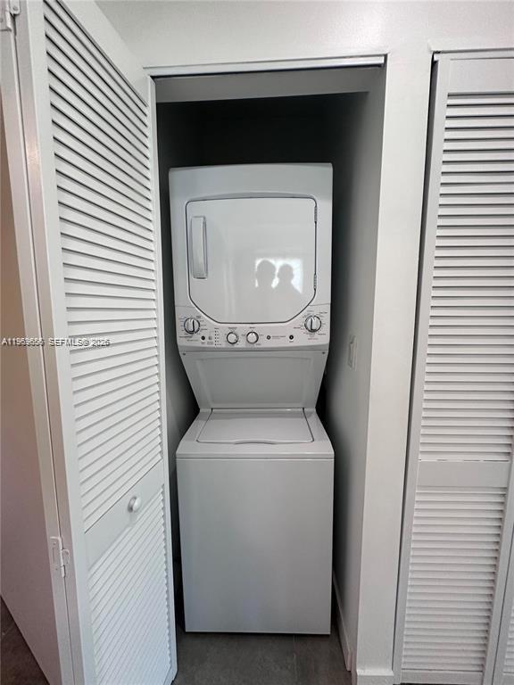 165 NW 39th St #8 Miami, FL 33127