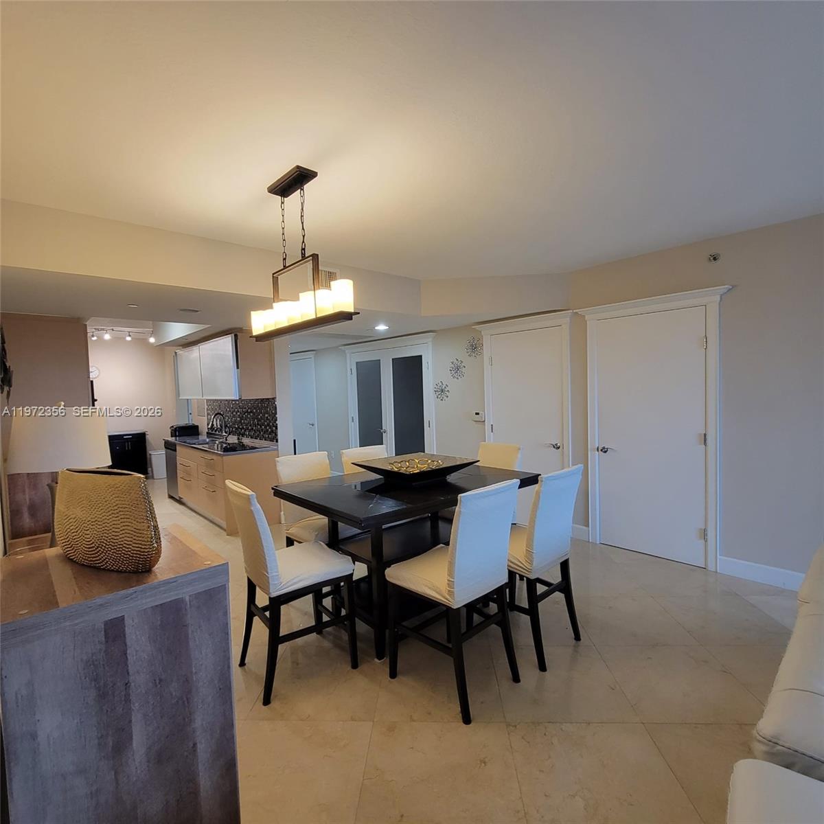 1850 S Ocean Dr #3007 Hallandale Beach, FL 33009