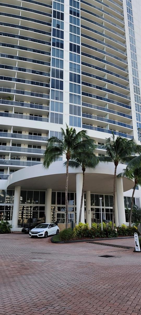 1850 S Ocean Dr #3007 Hallandale Beach, FL 33009