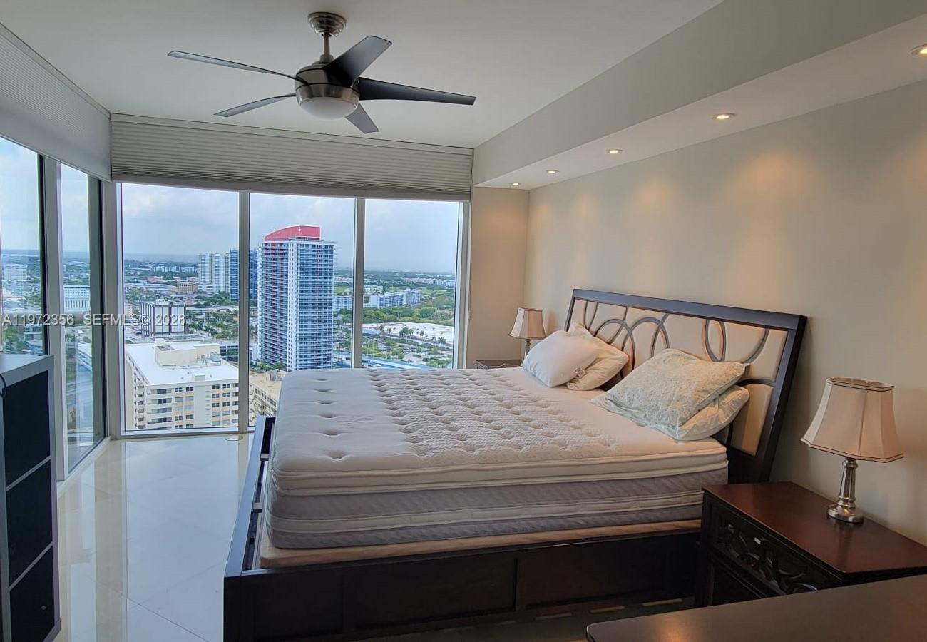 1850 S Ocean Dr #3007 Hallandale Beach, FL 33009