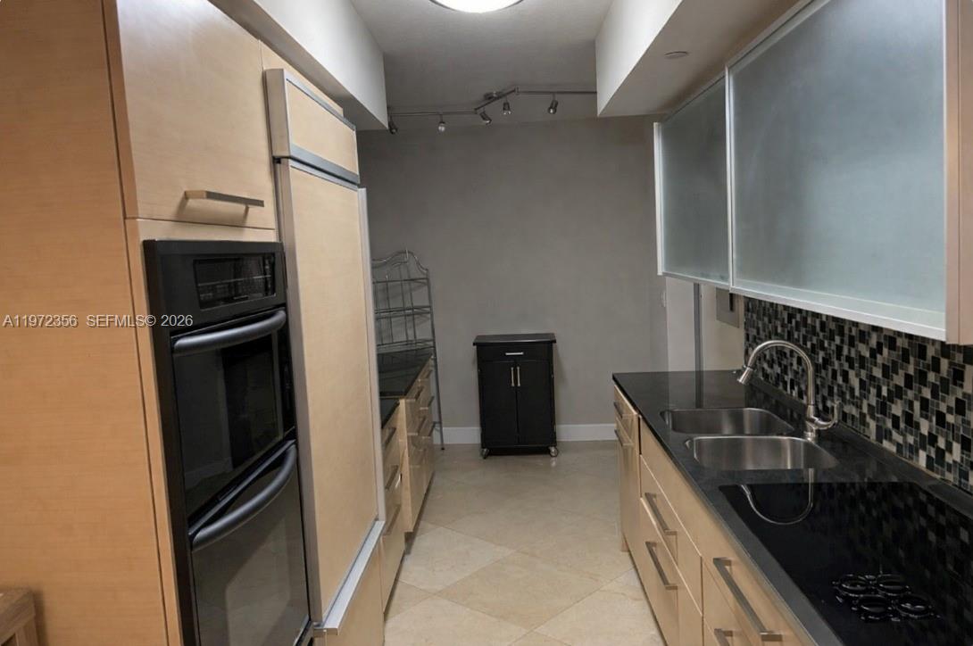 1850 S Ocean Dr #3007 Hallandale Beach, FL 33009