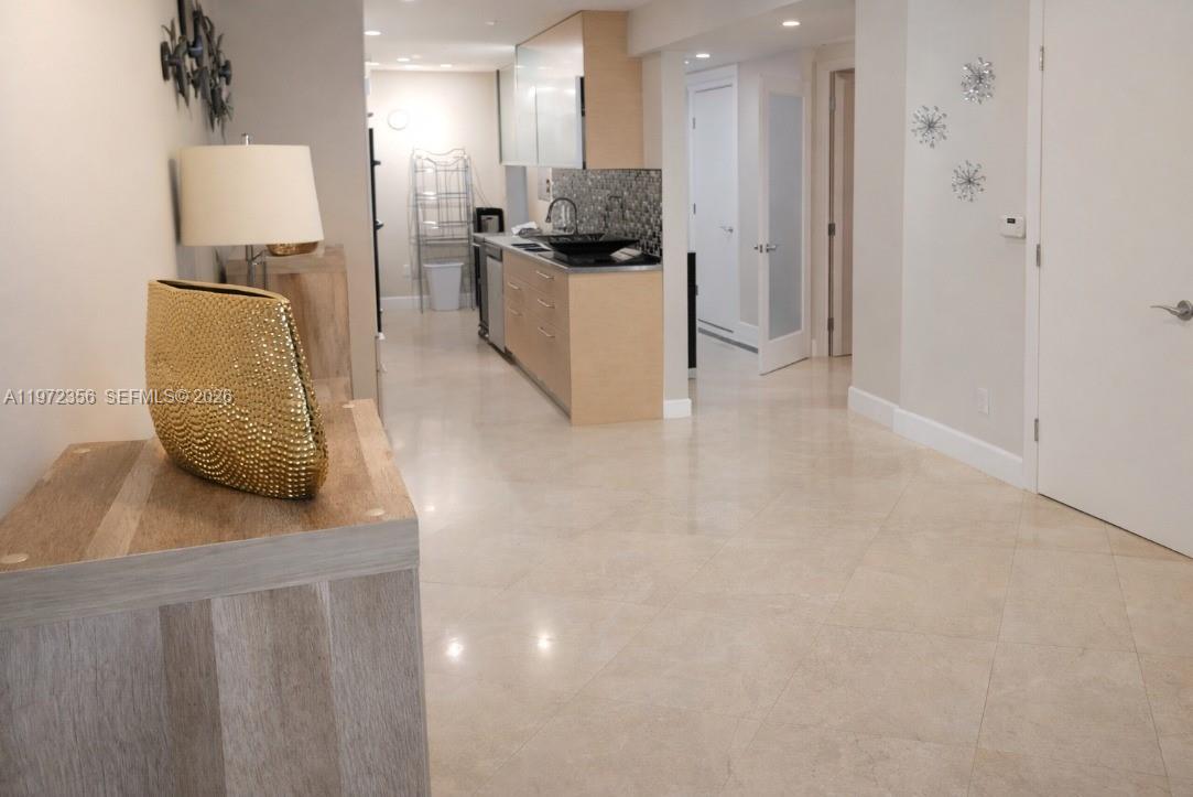 1850 S Ocean Dr #3007 Hallandale Beach, FL 33009