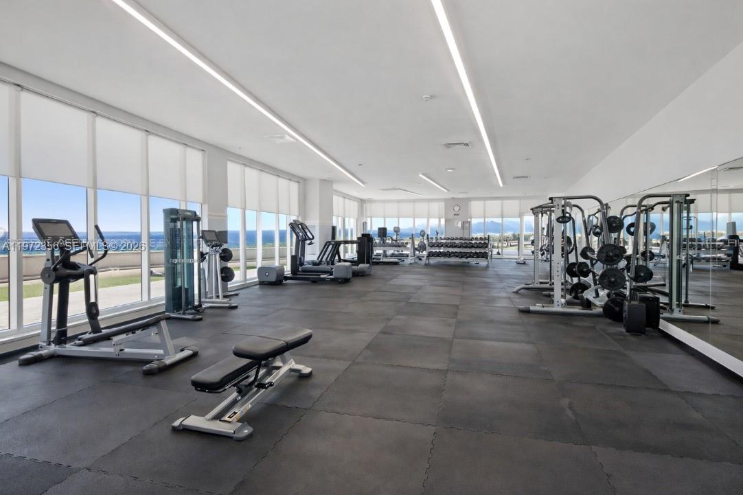 1850 S Ocean Dr #3007 Hallandale Beach, FL 33009