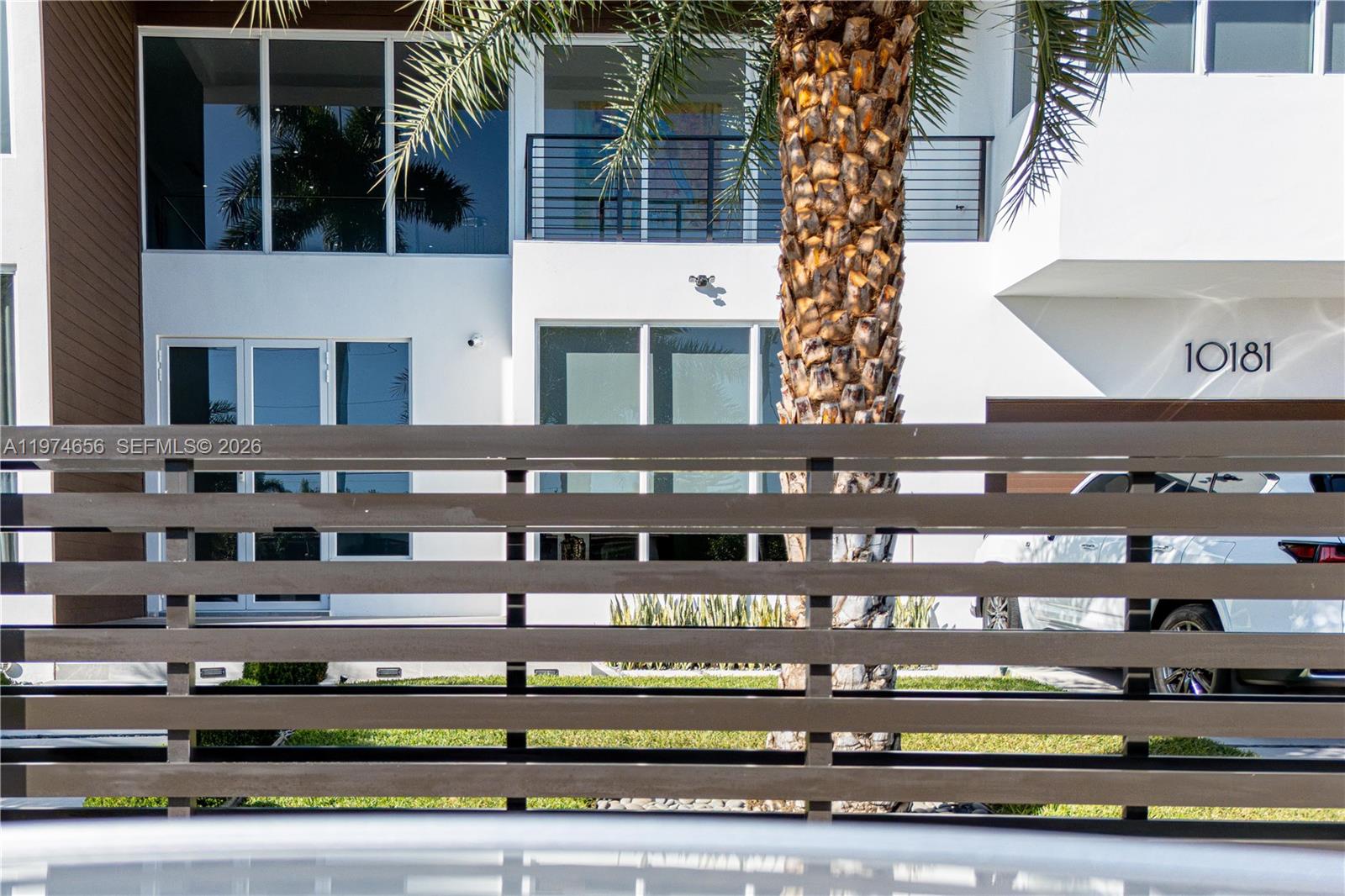 10181 NW 27th St Doral, FL 33172