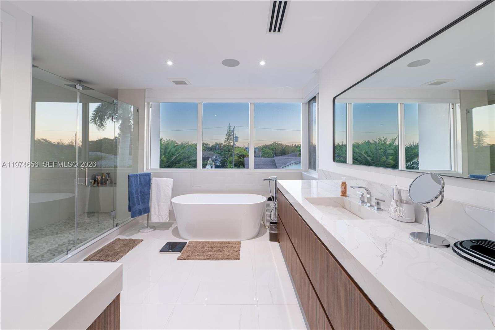 10181 NW 27th St Doral, FL 33172