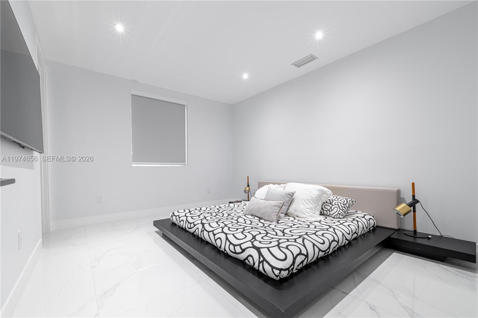 10181 NW 27th St Doral, FL 33172