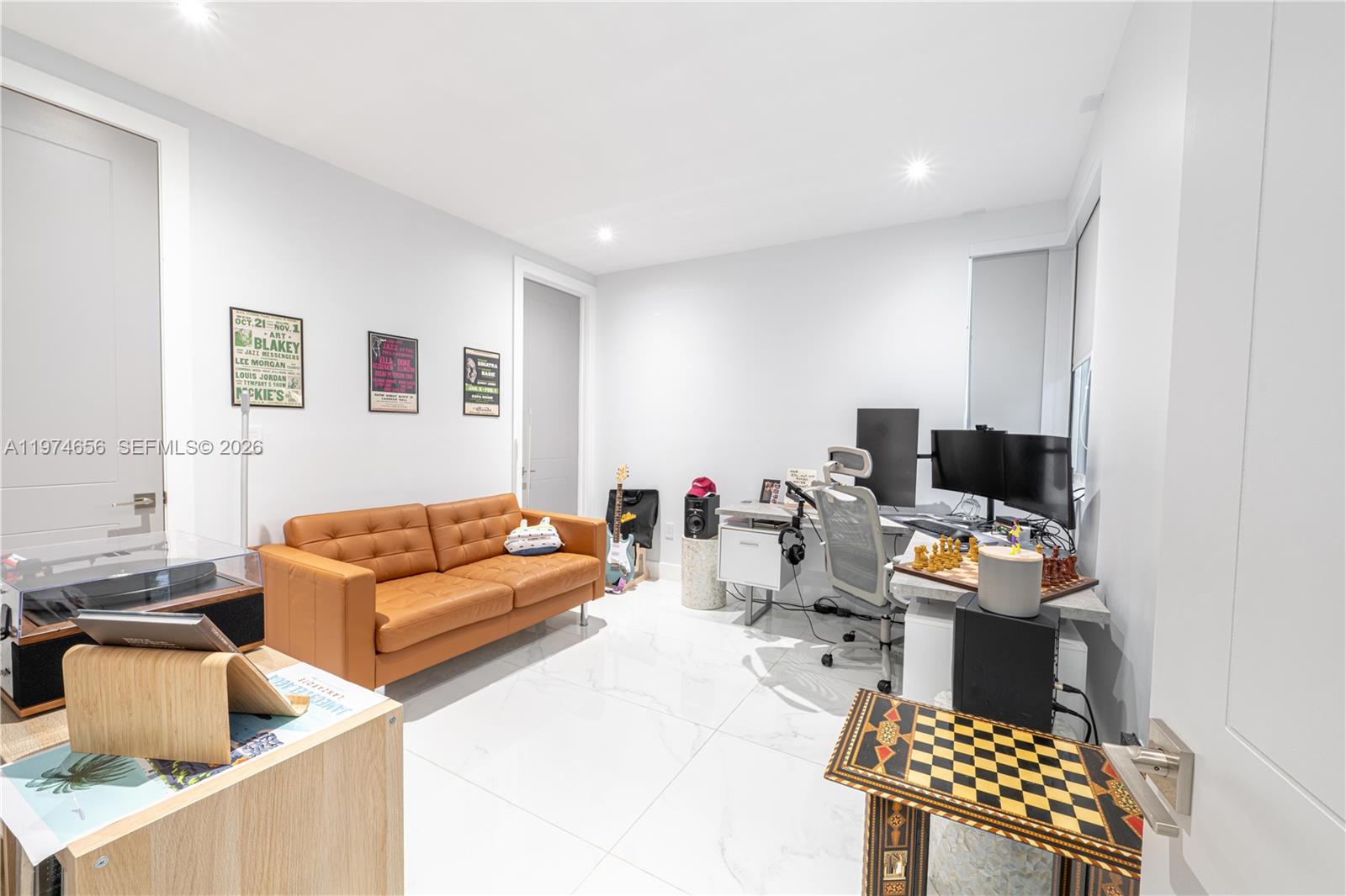 10181 NW 27th St Doral, FL 33172