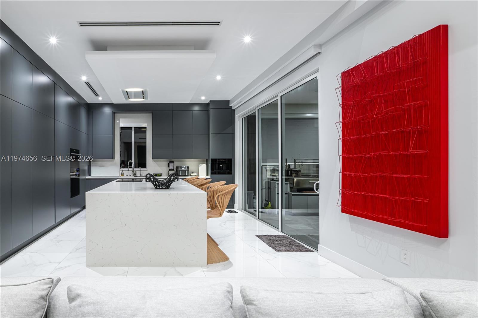 10181 NW 27th St Doral, FL 33172