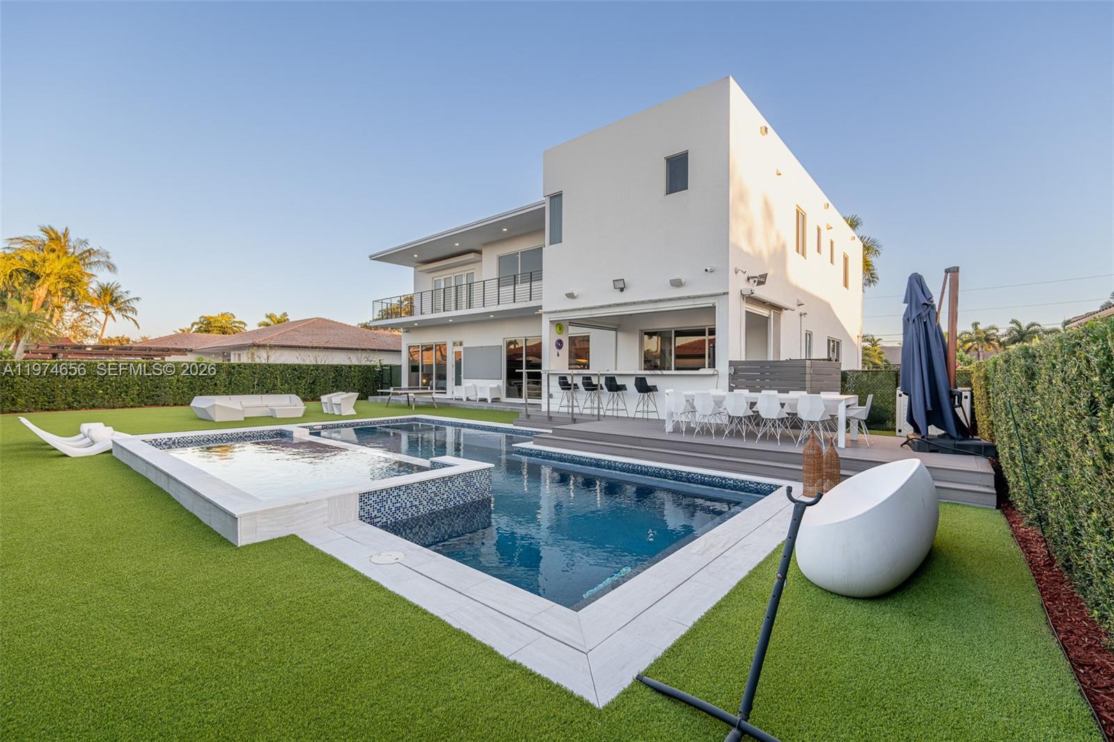 10181 NW 27th St Doral, FL 33172