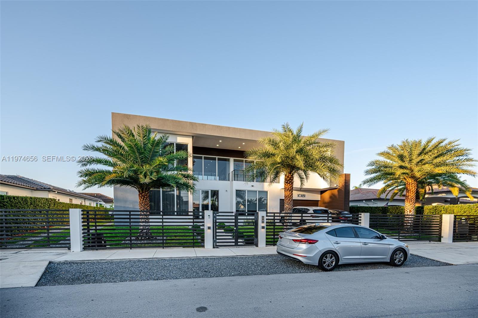 10181 NW 27th St Doral, FL 33172