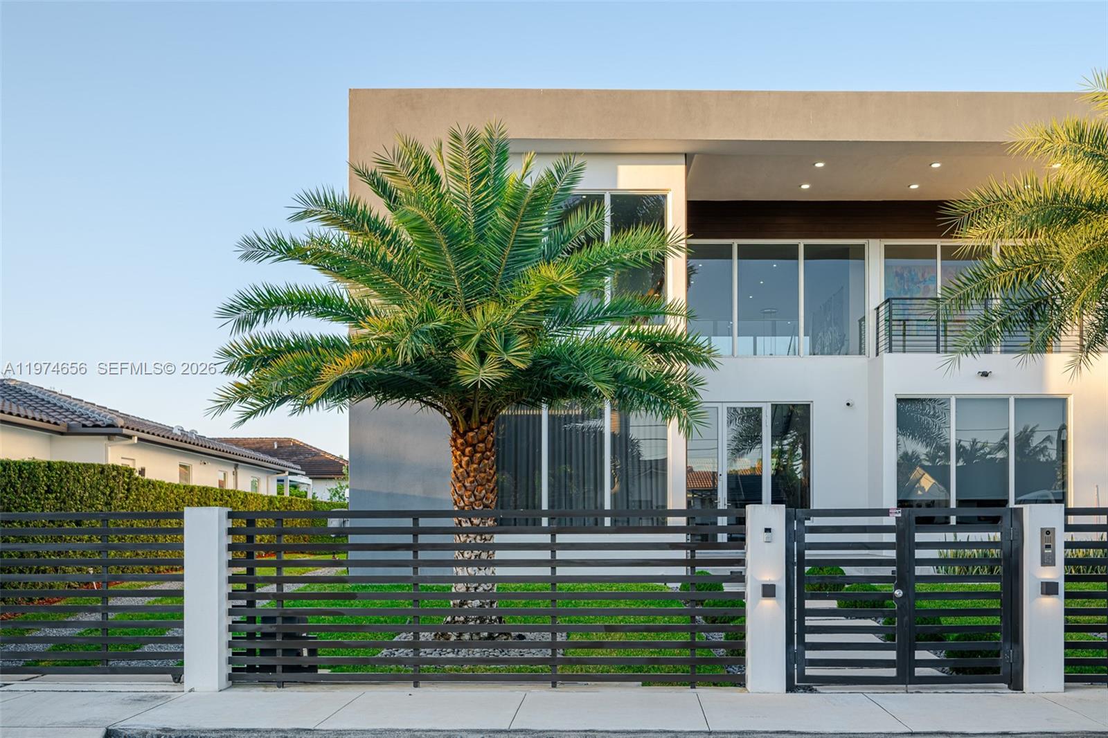 10181 NW 27th St Doral, FL 33172