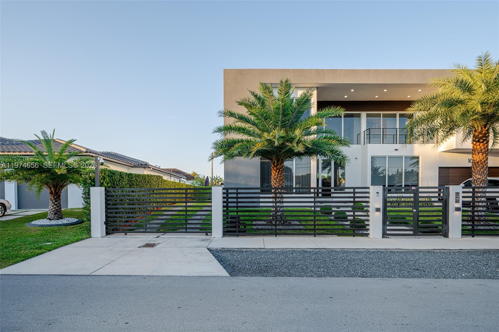 10181 NW 27th St Doral, FL 33172