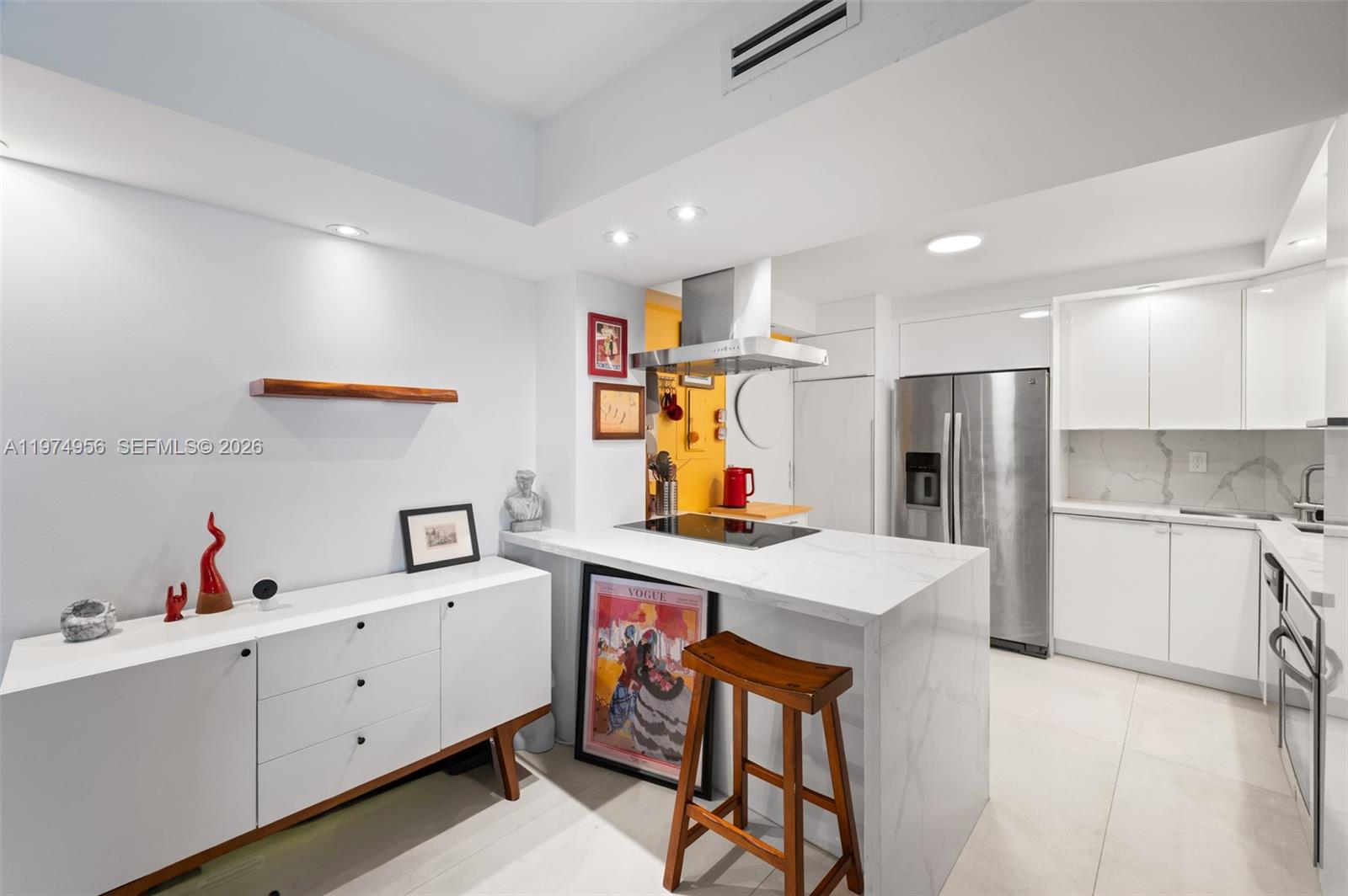 2333 Brickell Ave #1909 Miami, FL 33129