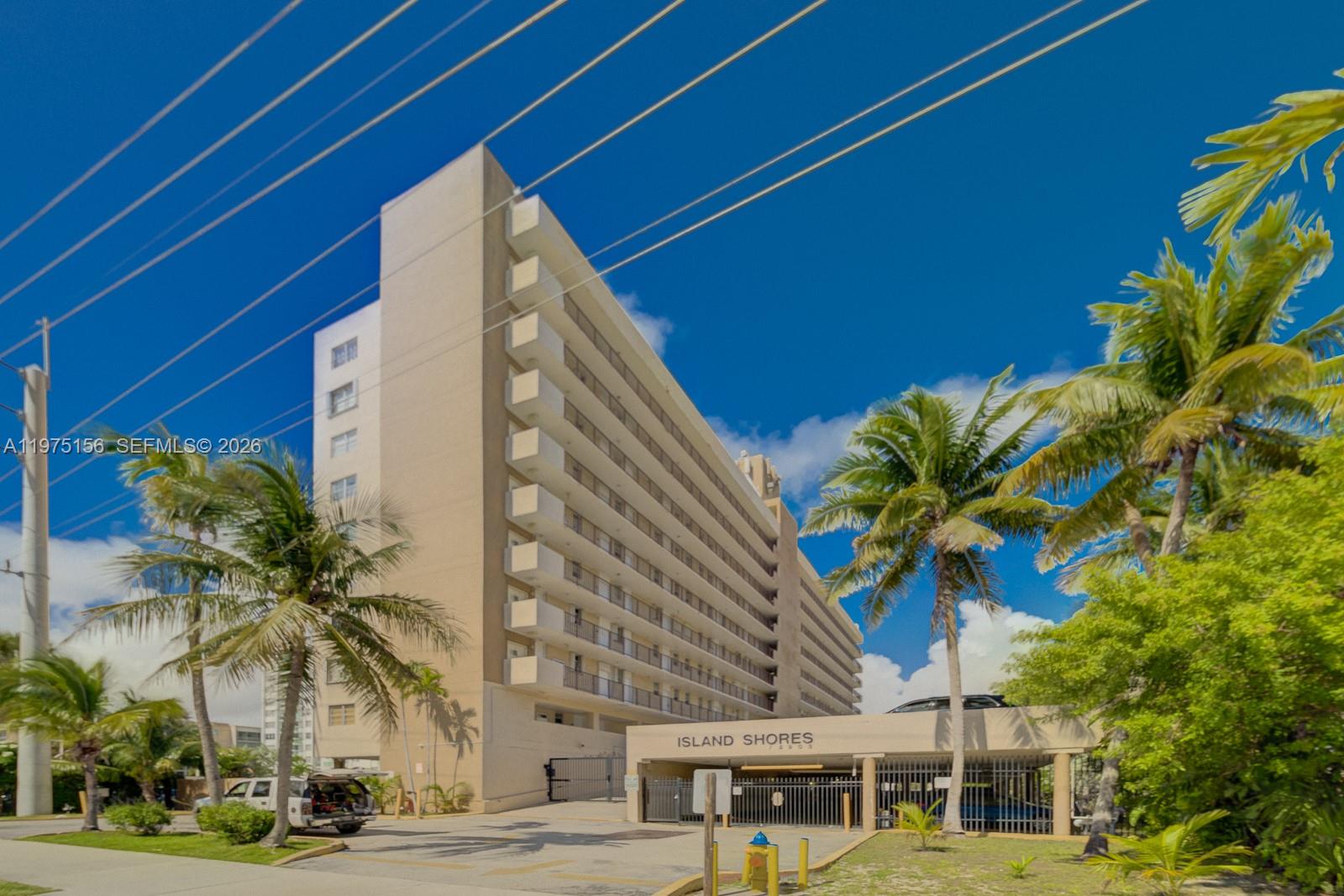 2903 N Miami Bch Blvd #1006 North Miami Beach, FL 33160