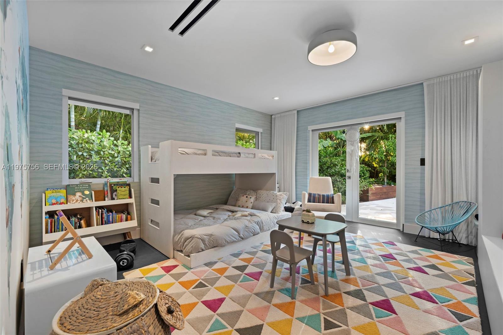 4800 Bay Pt Rd Miami, FL 33137