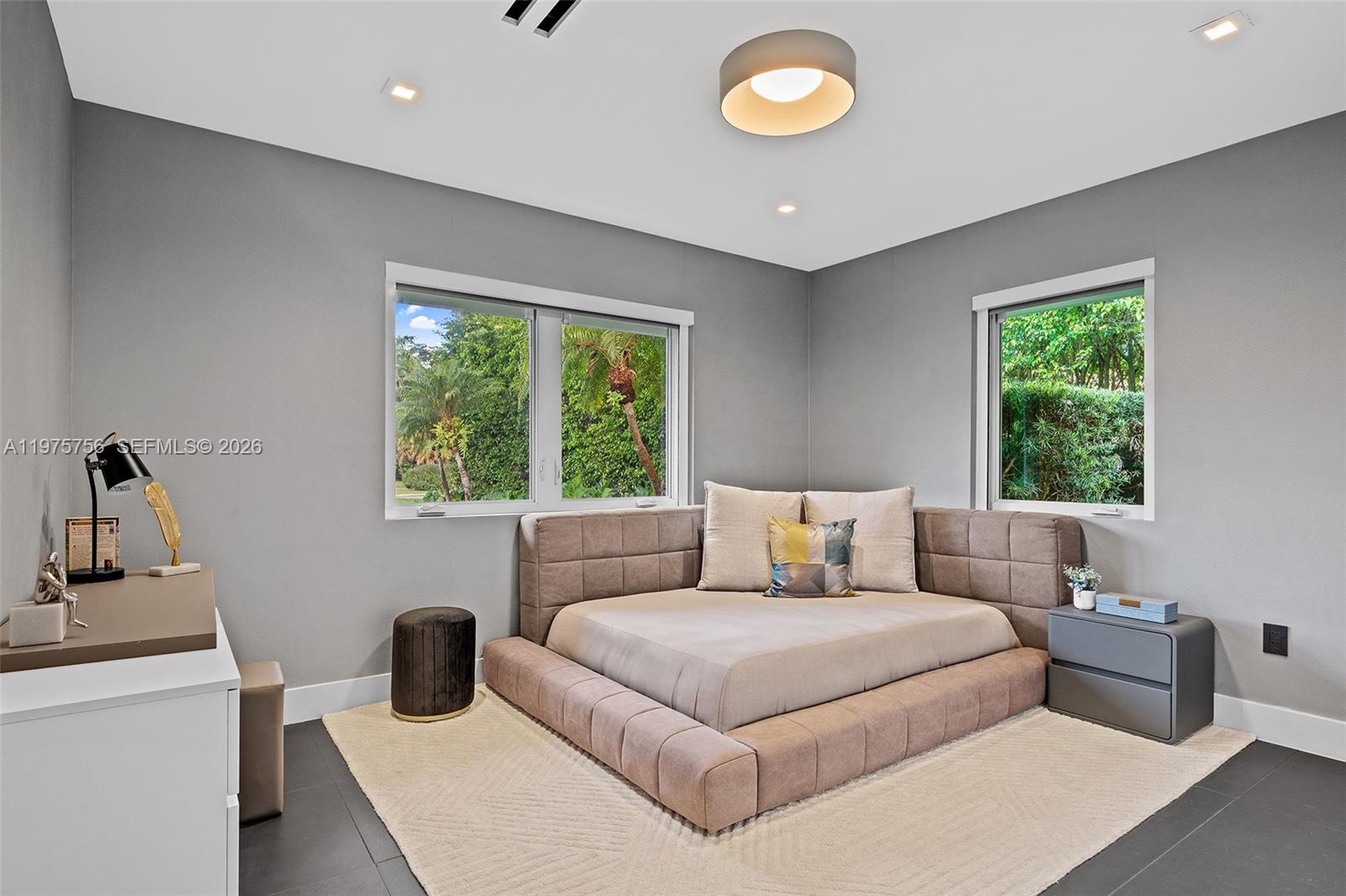 4800 Bay Pt Rd Miami, FL 33137