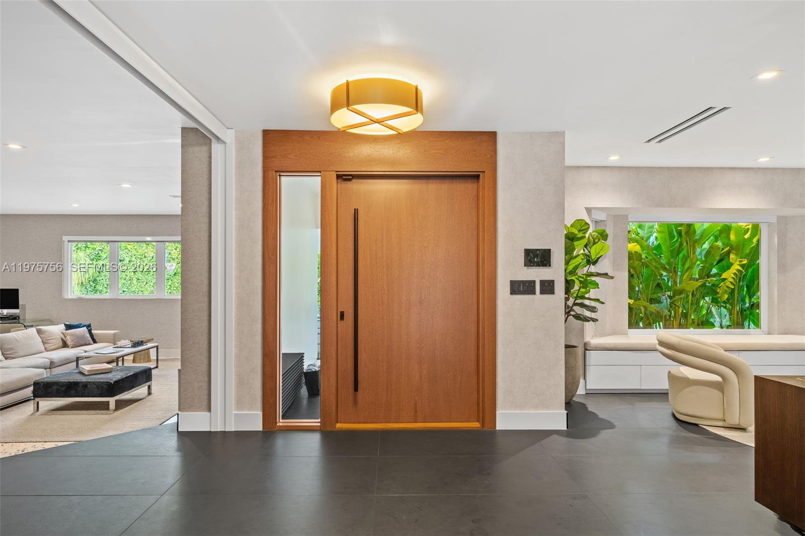 4800 Bay Pt Rd Miami, FL 33137