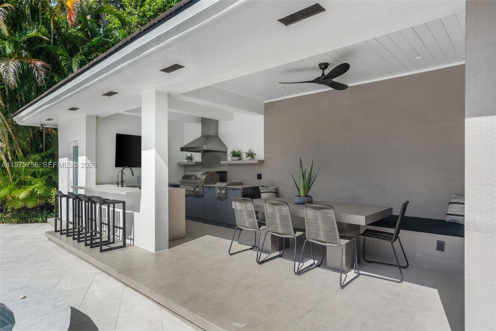 4800 Bay Pt Rd Miami, FL 33137