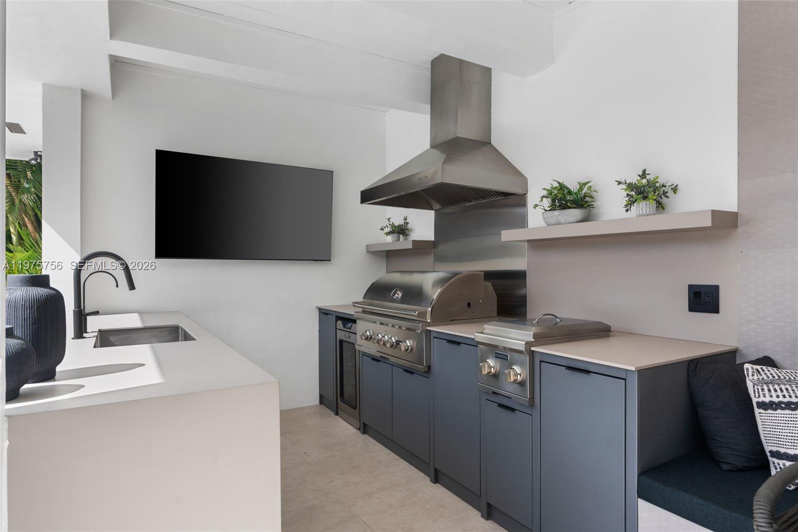 4800 Bay Pt Rd Miami, FL 33137