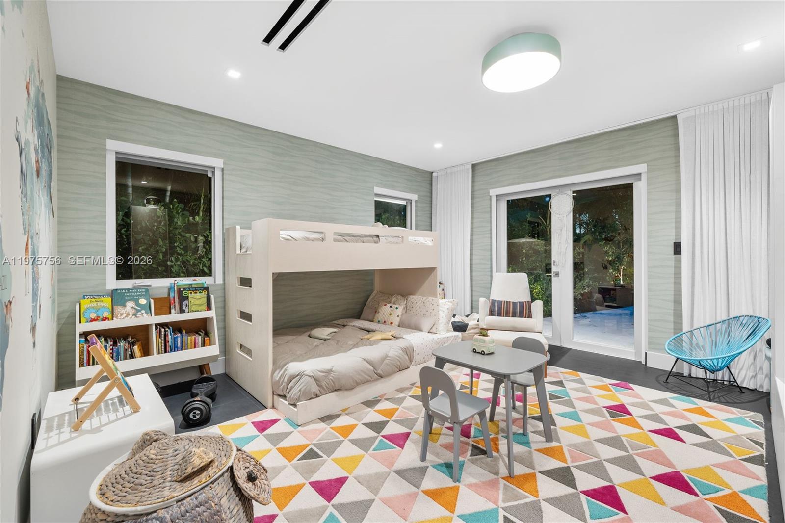 4800 Bay Pt Rd Miami, FL 33137