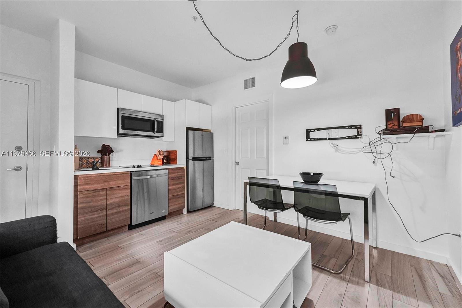 1450 Meridian Ave #102 Miami Beach, FL 33139