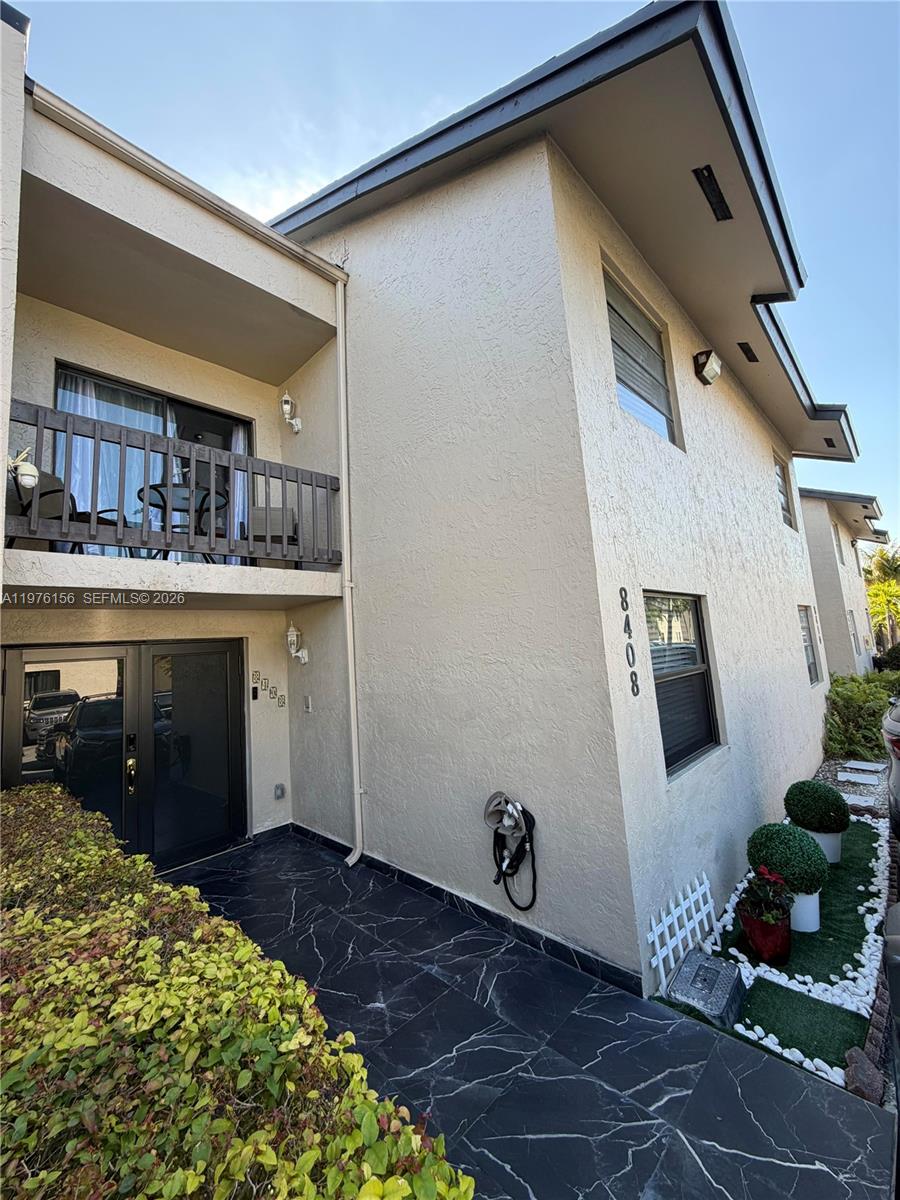 8408 NW 8th St #8408