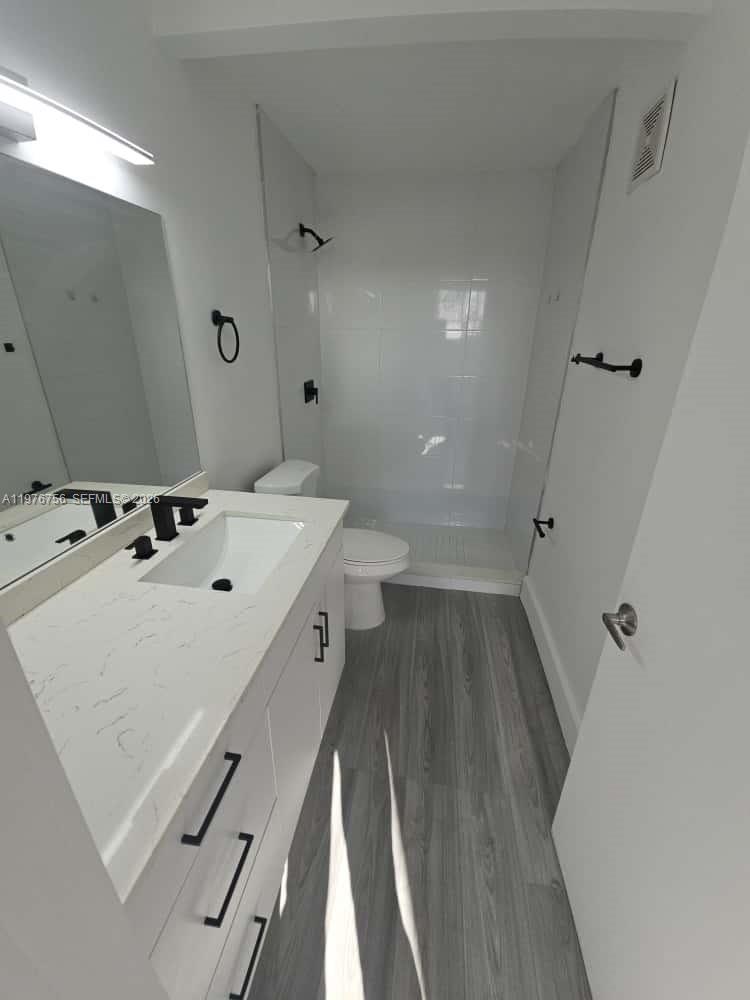 8101 Crespi Blvd #503 Miami Beach, FL 33141