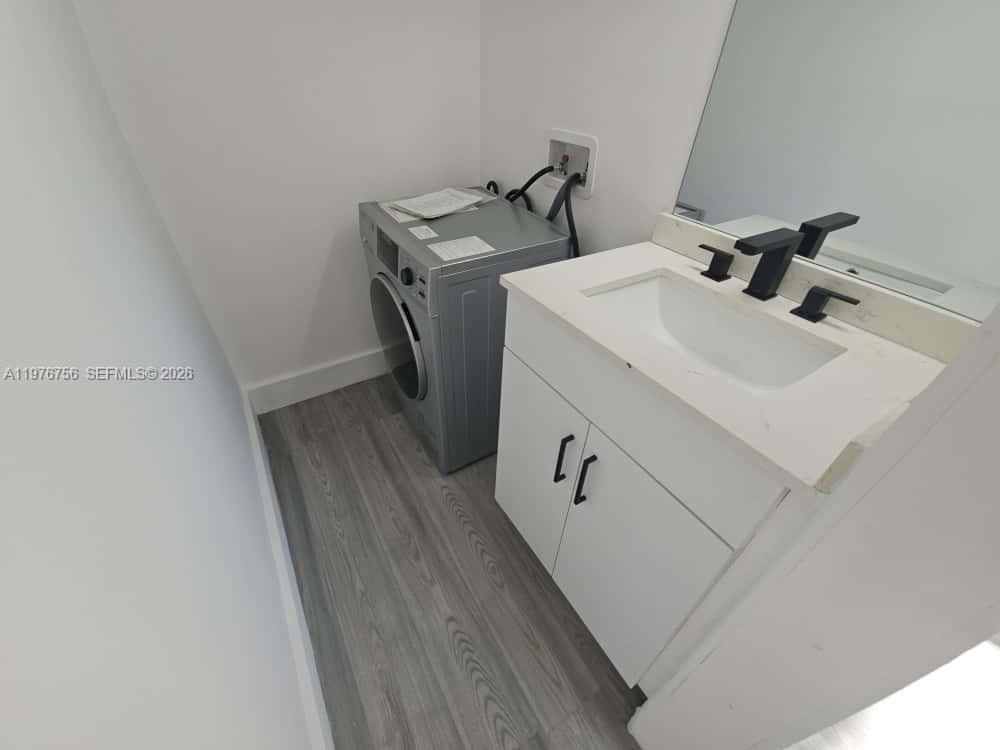 8101 Crespi Blvd #503 Miami Beach, FL 33141