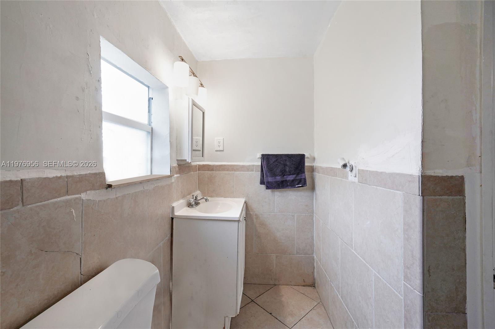 1385 NE 130th St North Miami, FL 33161