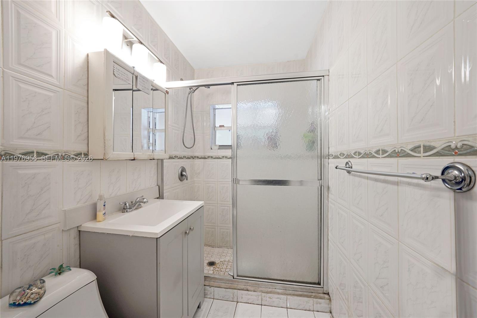 1385 NE 130th St North Miami, FL 33161