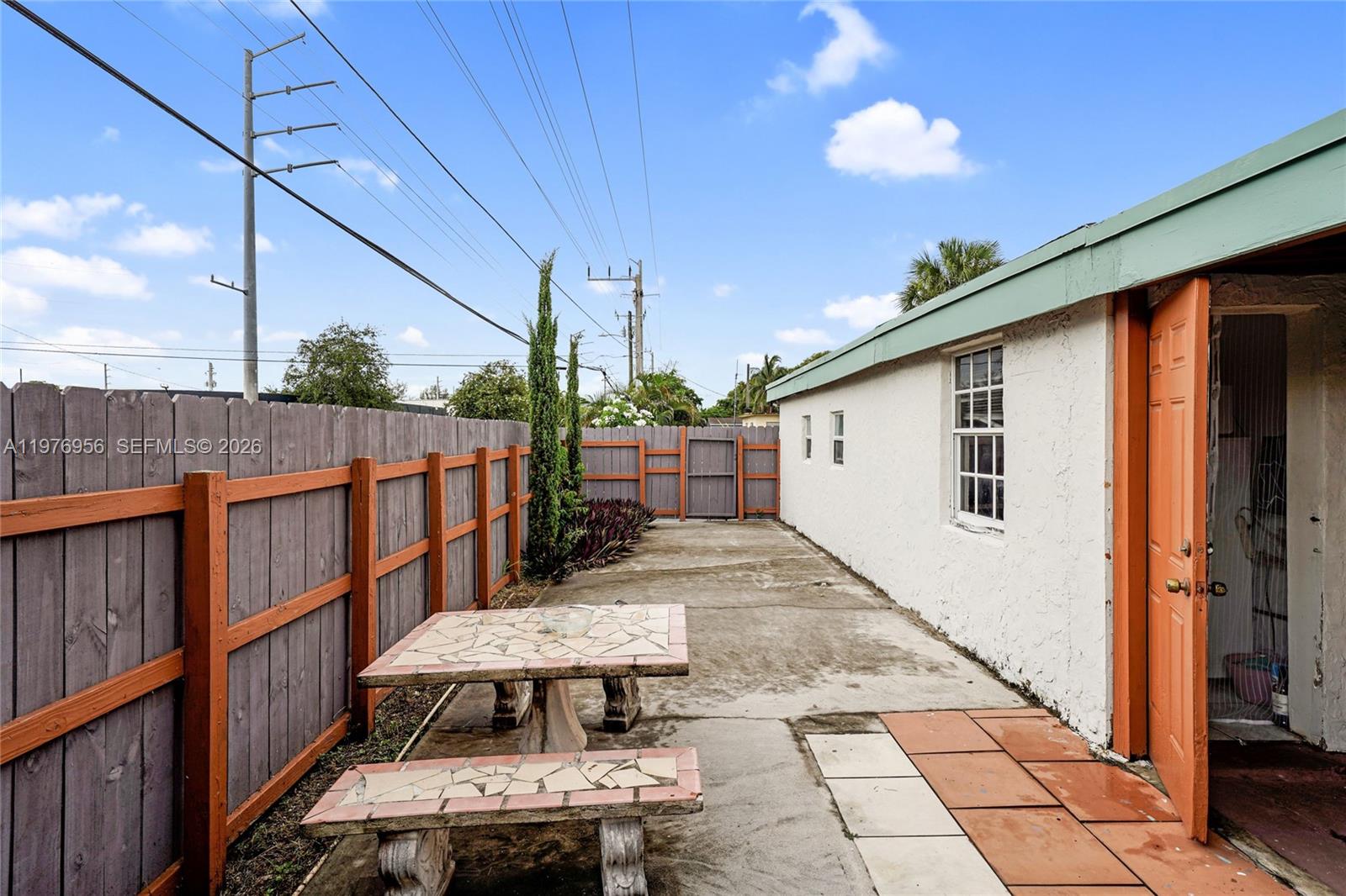 1385 NE 130th St North Miami, FL 33161