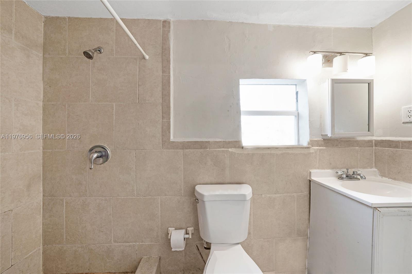 1385 NE 130th St North Miami, FL 33161