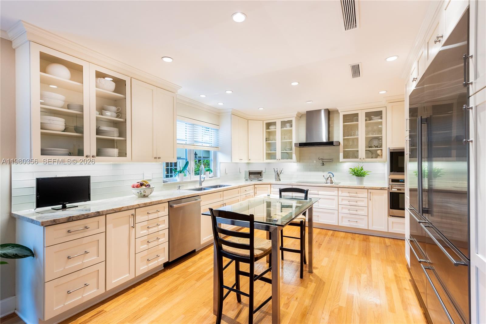 1036 S Greenway Dr Coral Gables, FL 33134