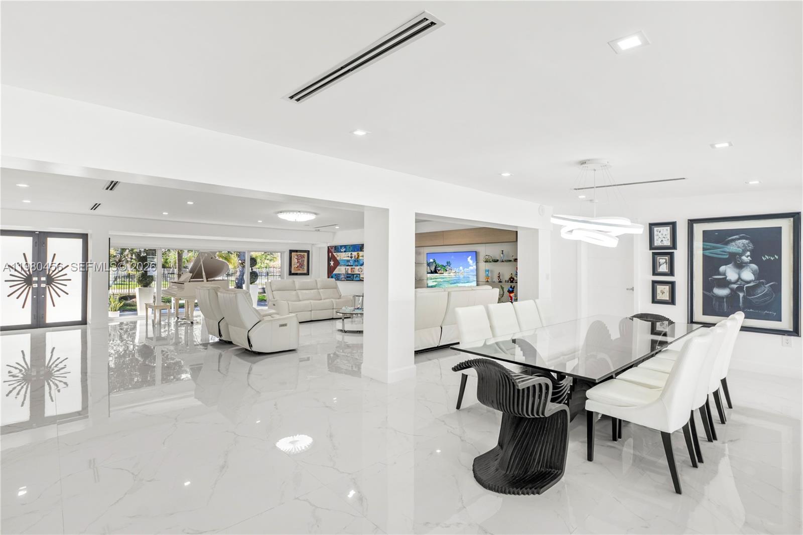 12401 SW 72nd Ave Pinecrest, FL 33156