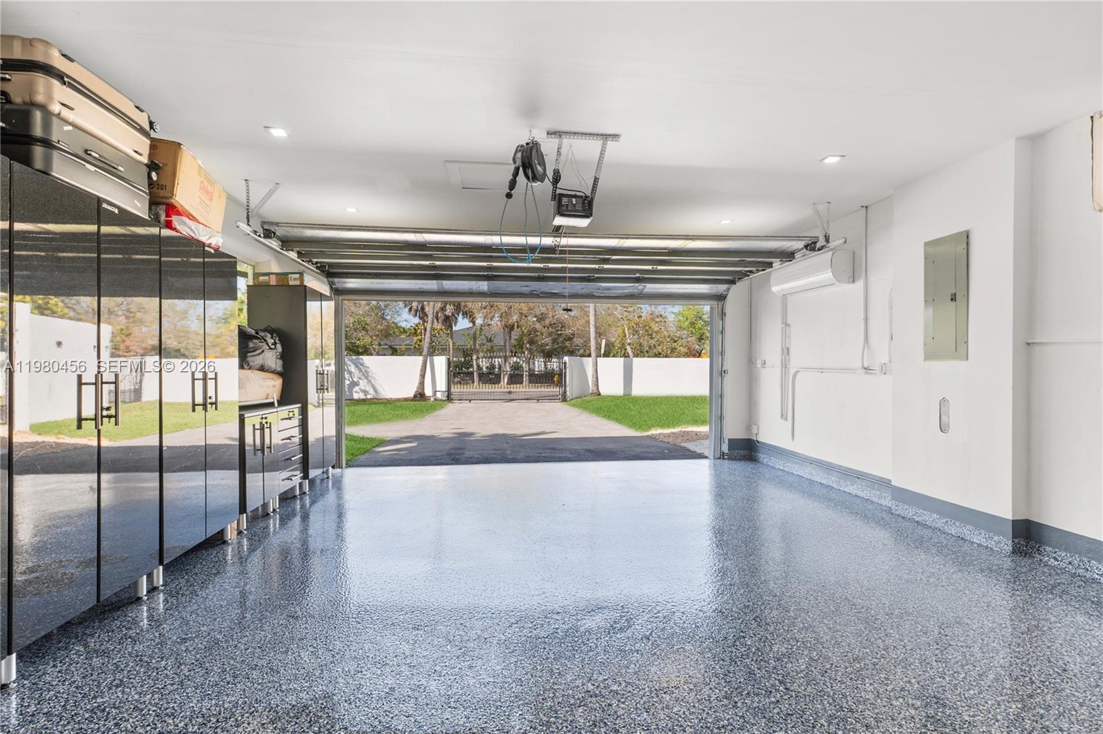 12401 SW 72nd Ave Pinecrest, FL 33156