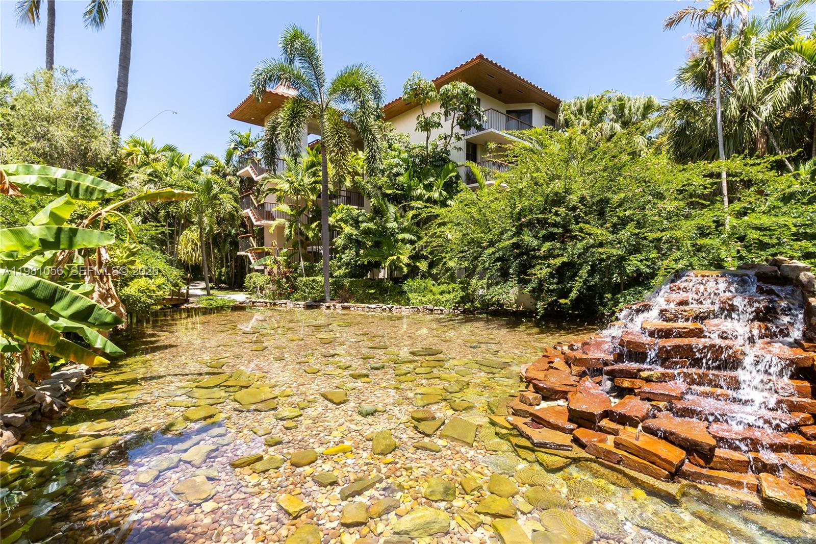 101 Ocean Ln Dr #1013 Key Biscayne, FL 33149