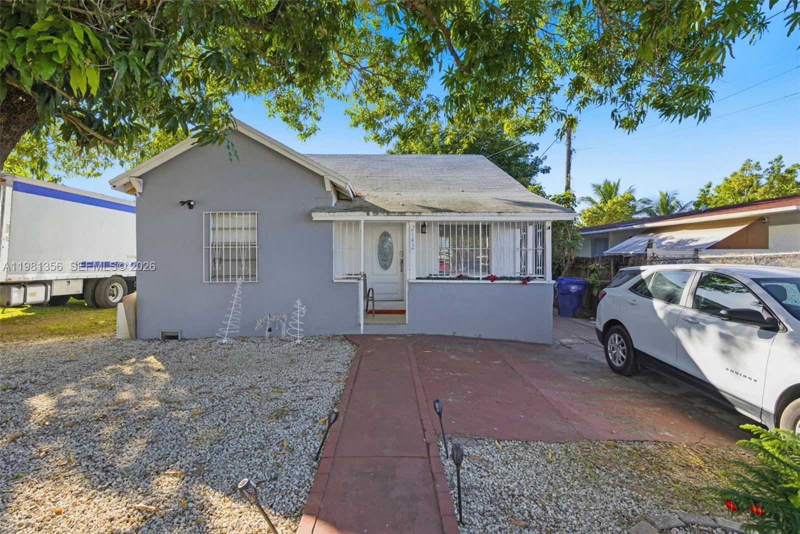 2142 NW 33rd St Miami, FL 33142