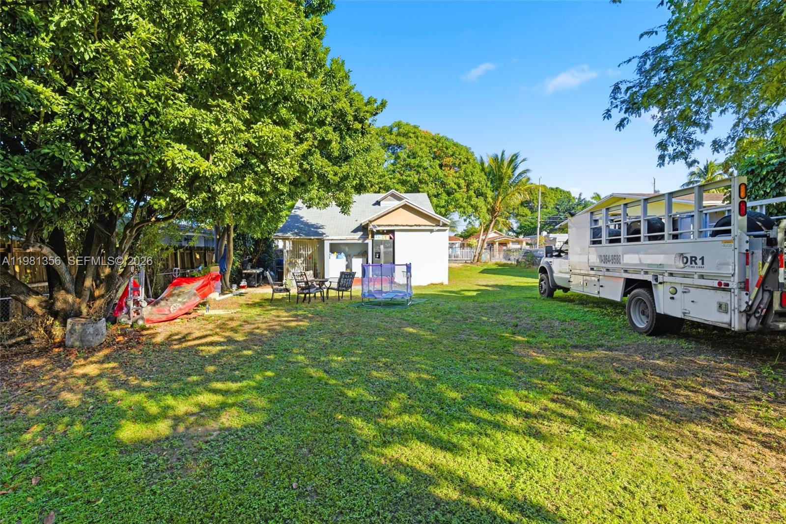 2142 NW 33rd St Miami, FL 33142