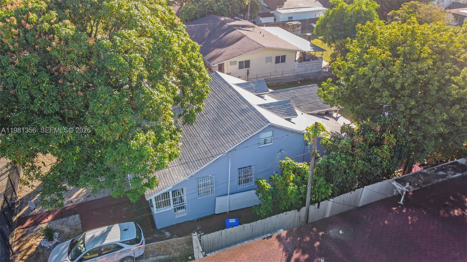 2142 NW 33rd St Miami, FL 33142