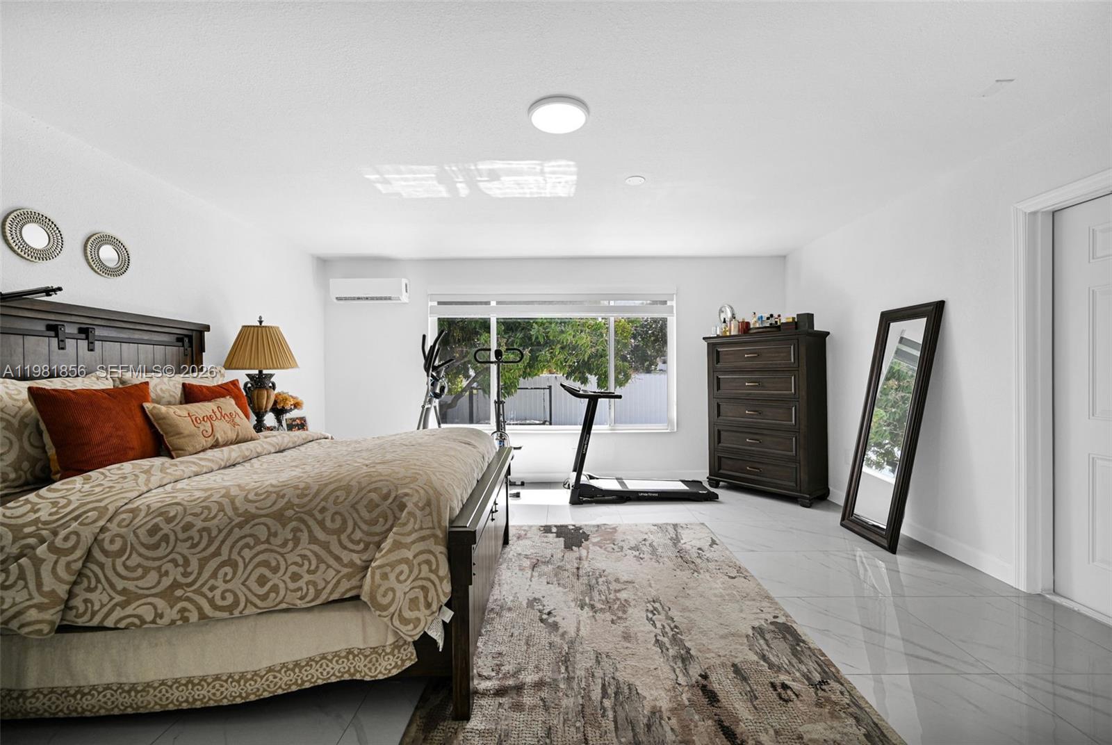 756 W 53rd St Hialeah, FL 33012