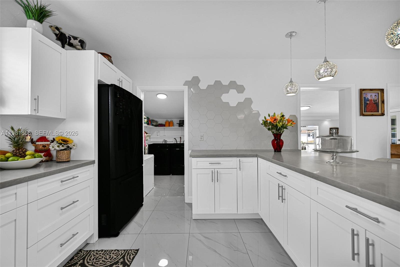 756 W 53rd St Hialeah, FL 33012