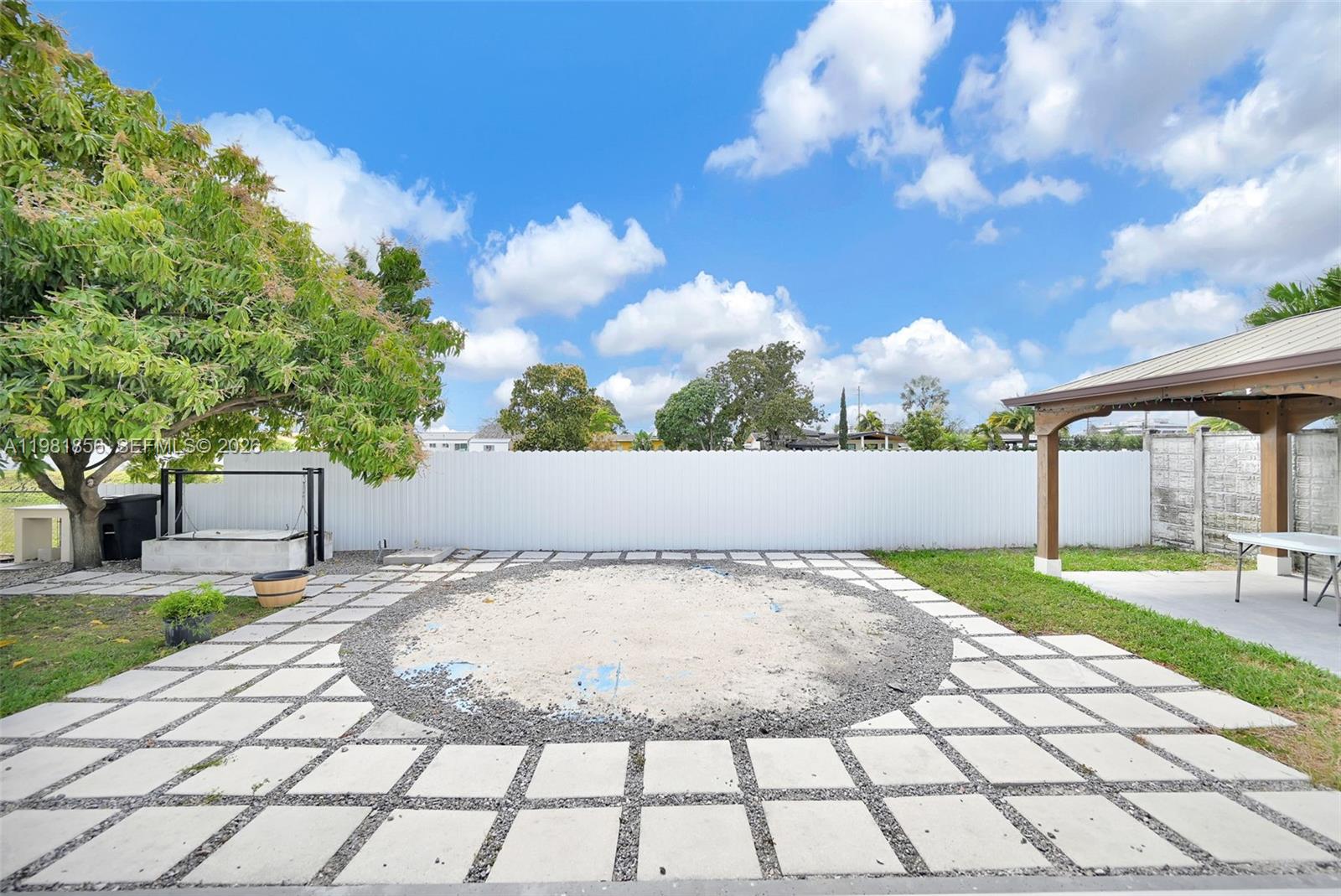 756 W 53rd St Hialeah, FL 33012