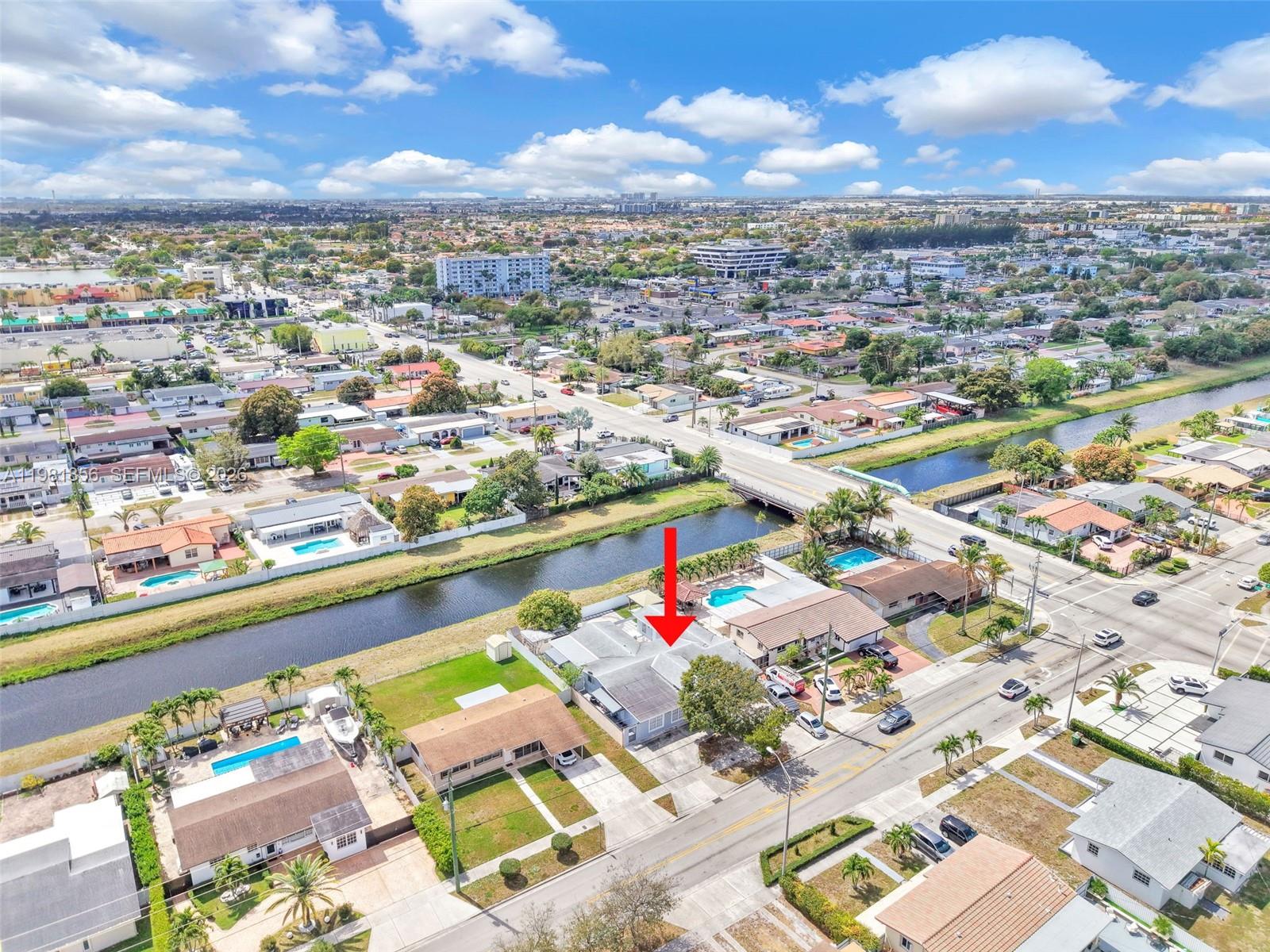 756 W 53rd St Hialeah, FL 33012