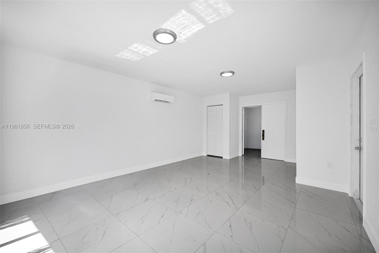 756 W 53rd St Hialeah, FL 33012