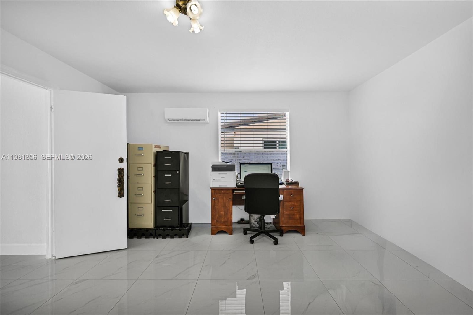 756 W 53rd St Hialeah, FL 33012