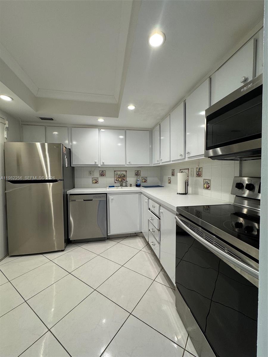 3180 S Ocean Dr #721 Hallandale Beach, FL 33009