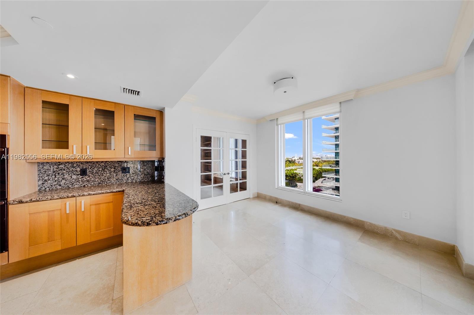 430 Grand Bay Dr #902 Key Biscayne, FL 33149