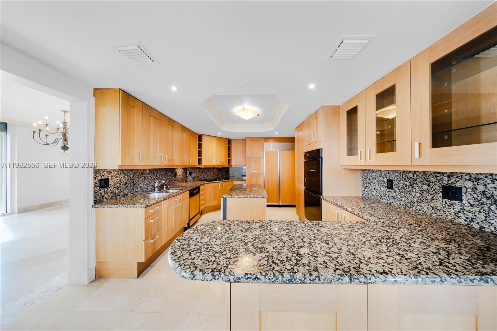 430 Grand Bay Dr #902 Key Biscayne, FL 33149