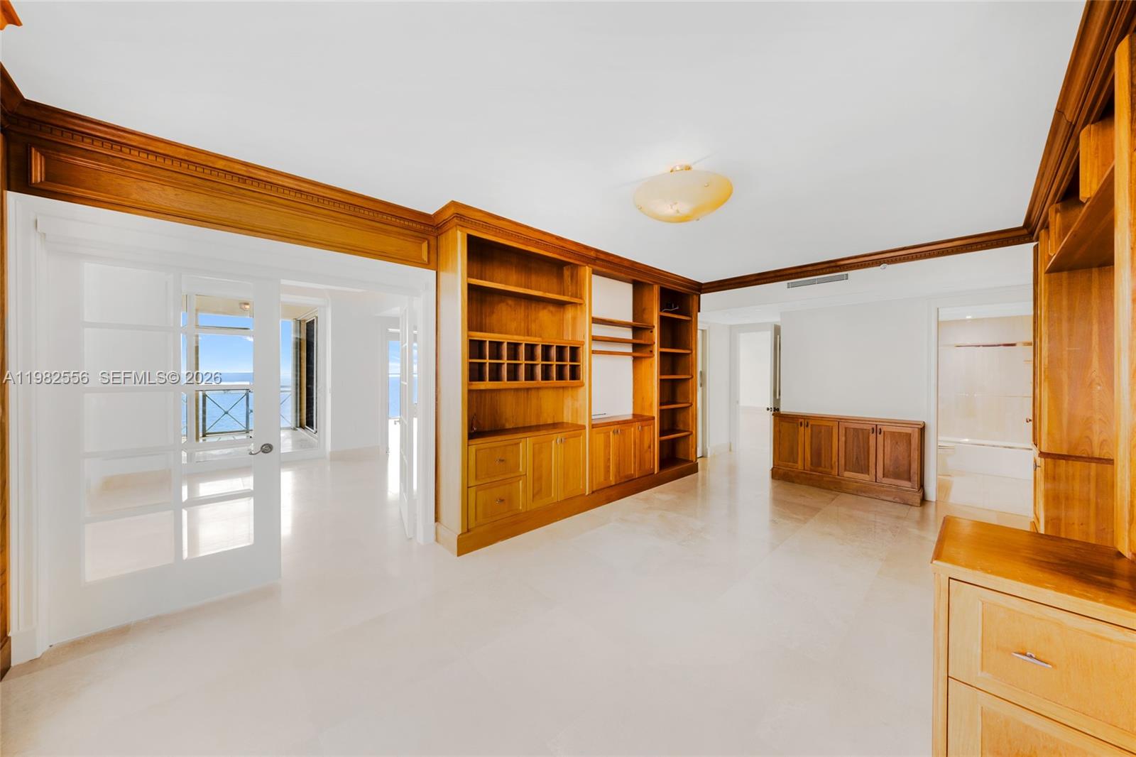 430 Grand Bay Dr #902 Key Biscayne, FL 33149