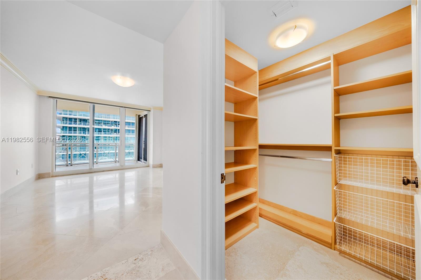 430 Grand Bay Dr #902 Key Biscayne, FL 33149